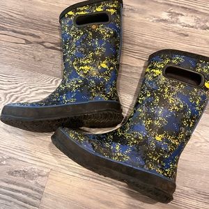 Bog rainboots